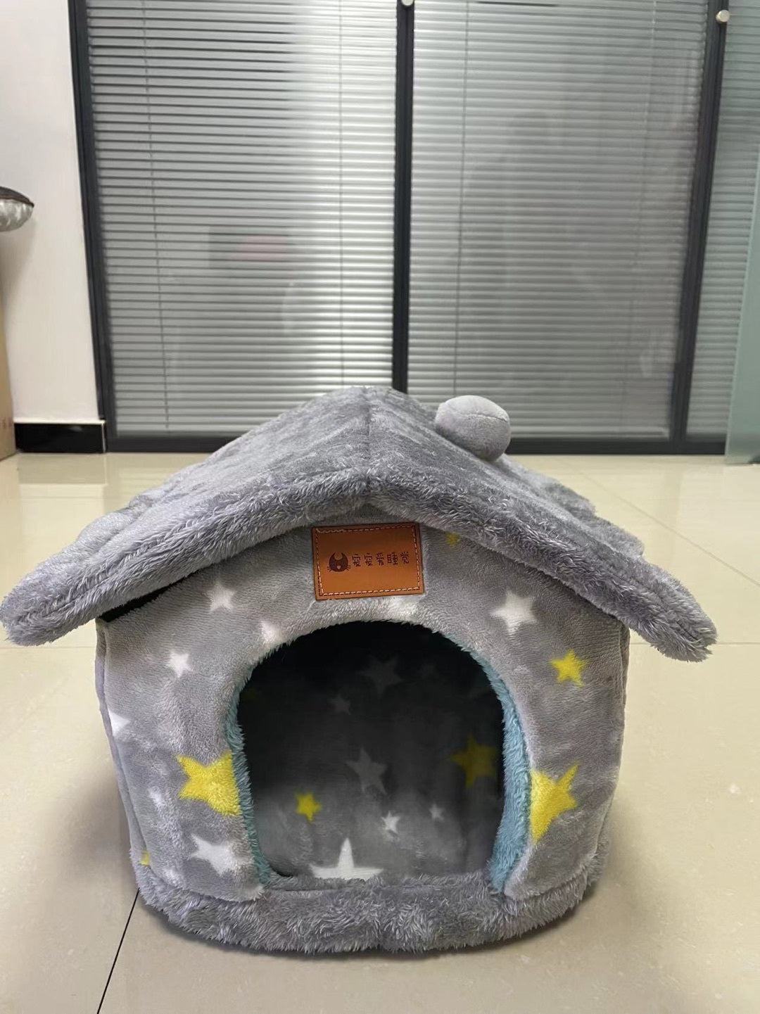 Foldable Winter Pet House – Warm, Cozy Bed for Cats & Dogs